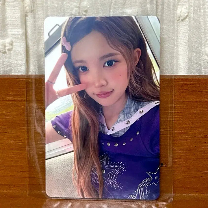 [BUNJANG] Hats to Hearts Iconic Heart Universal Lucky Draw Photocard Japan Album / 하츠투하츠 아이코닉 하트 유니버셜 럭드 에이나 포카 양도 일본 앨범 럭키드로우