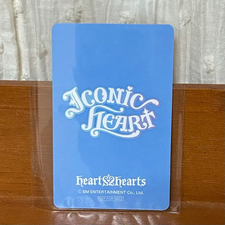 [BUNJANG] Hats to Hearts Iconic Heart Universal Lucky Draw Photocard Japan Album / 하츠투하츠 아이코닉 하트 유니버셜 럭드 에이나 포카 양도 일본 앨범 럭키드로우