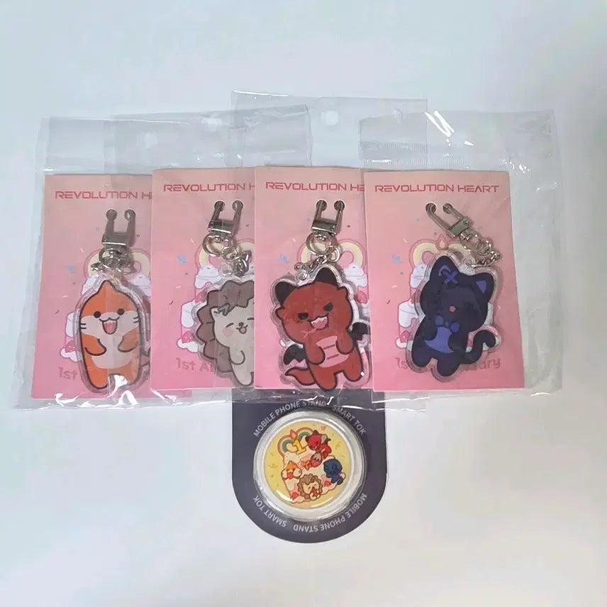 [BUNJANG] Revolution Heart Keyring and Grip Tok Set / 레볼루션 하트 키링 4종 세트 + 그립톡 판매 양도 처분