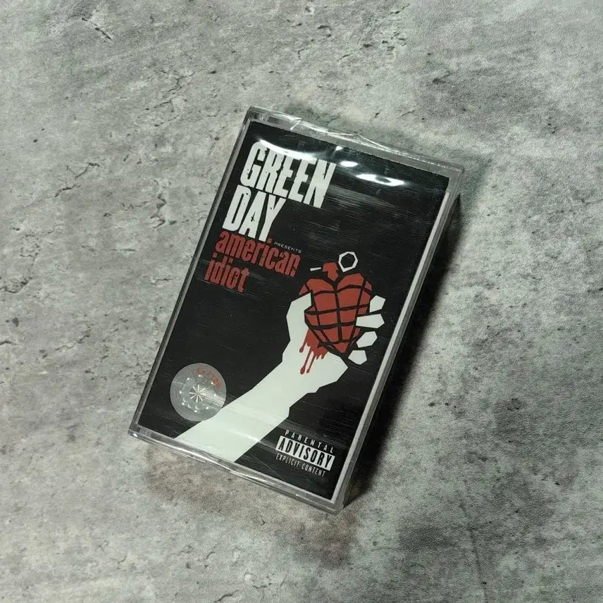 [BUNJANG] Green Day American Idiot Limited Edition Cassette Tape / 그린데이 American Idiot 카세트 테이프