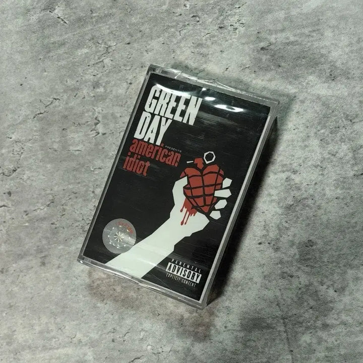 [BUNJANG] Green Day American Idiot Limited Edition Cassette Tape / 그린데이 American Idiot 카세트 테이프