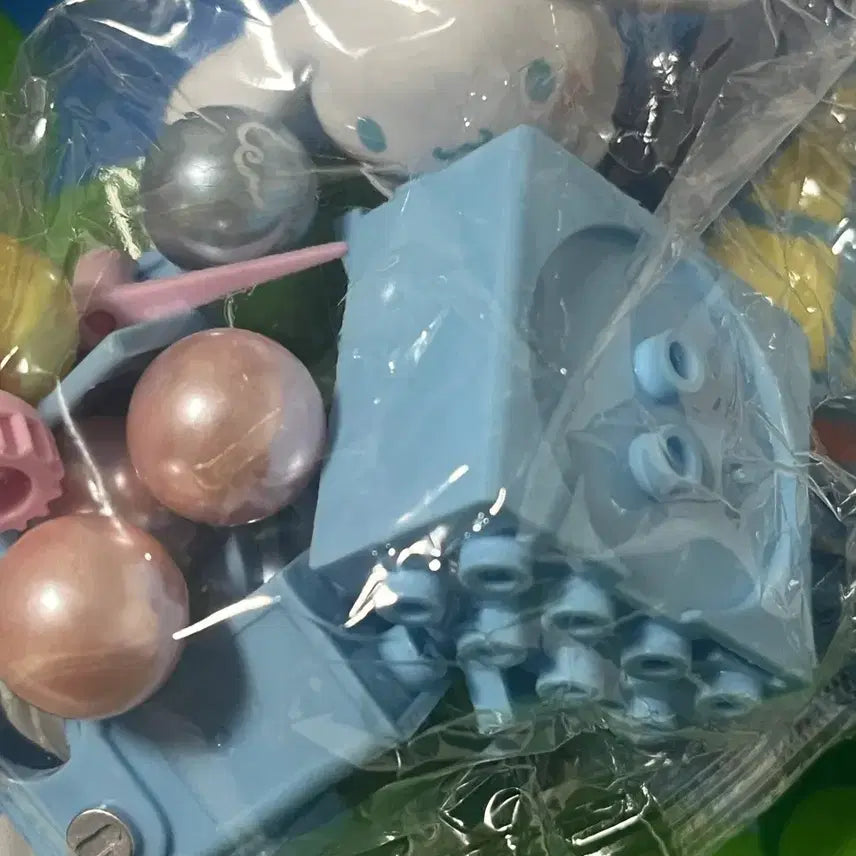 [BUNJANG] Sanrio Characters Mini Gachapon Cinnamoroll / 산리오 캐릭터 미니 뽑기 가챠 시나모롤