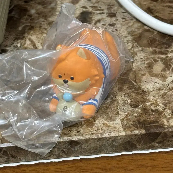 [BUNJANG] One Piece Nami Figurine / 원피스 화난강아지 가챠 나미