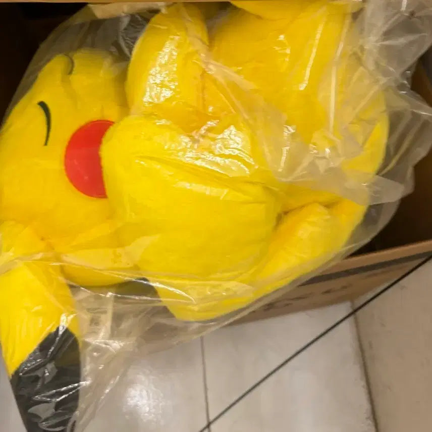 [BUNJANG] Pikachu 30th Anniversary Last One Prize Plush / 피카츄30주년 라스트원상 24일배송가능