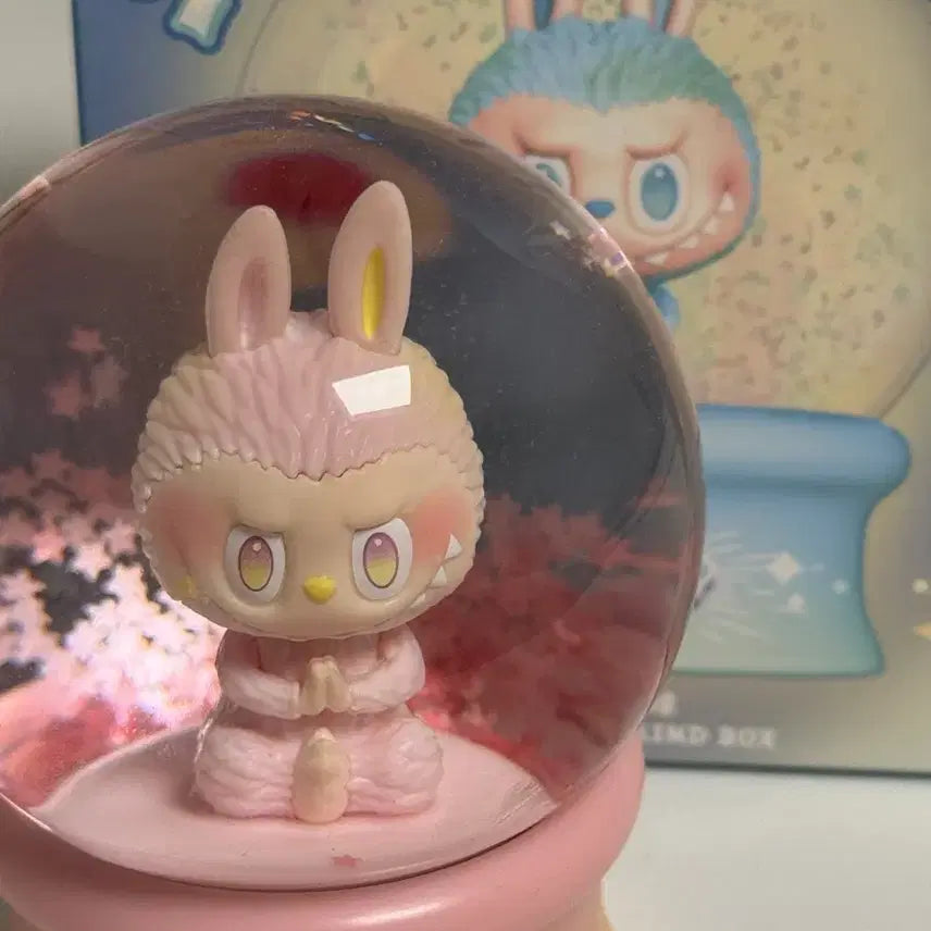 [BUNJANG] Pop Mart Labubu Water Crystal Ball Snow Globe (Loyalty) / 팝마트 라부부 워터 크리스탈볼 스노우볼 (충성)
