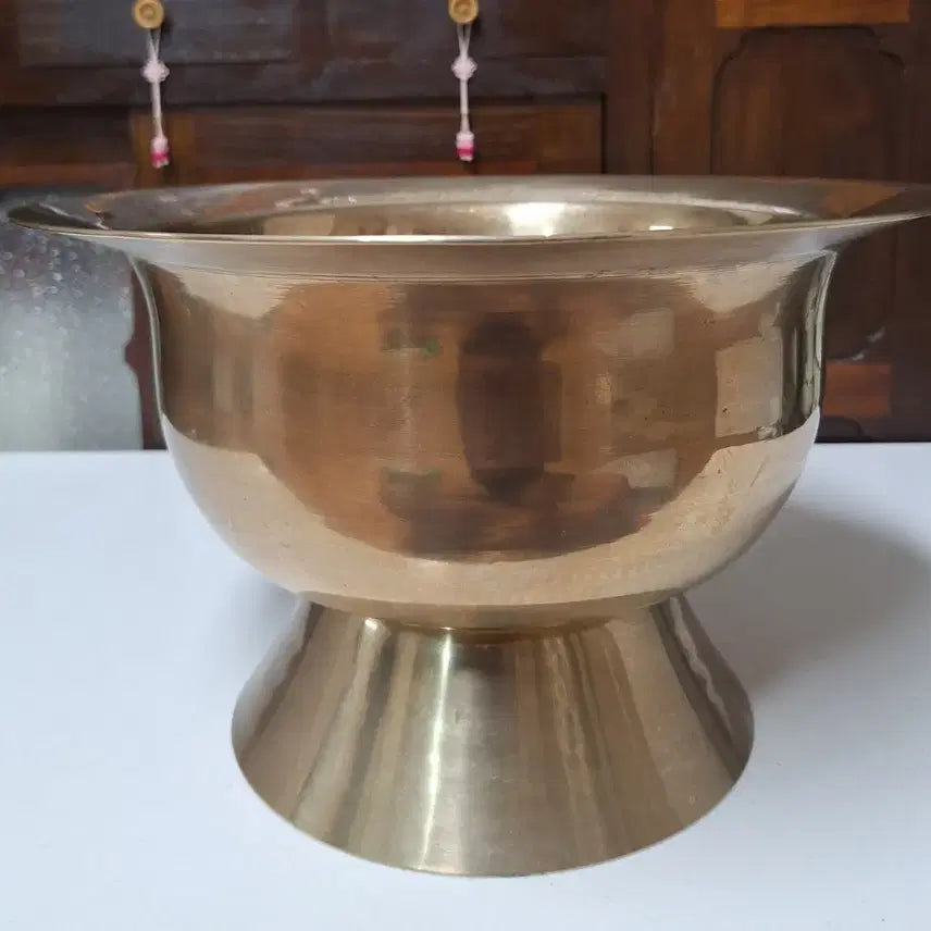 [BUNJANG] Brass Bangjja Yugi Bowl (Tteok-dungi Punju) - Vintage Korean Kitchenware / 근대사 수집 자료 놋쇠 방짜 유기 그릇 떡동이 푼주