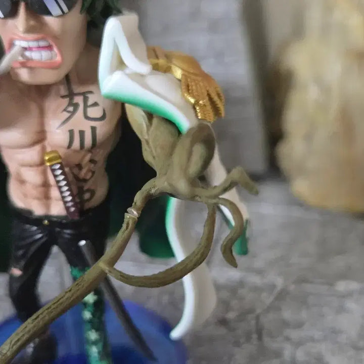 [BUNJANG] M4 Studio One Piece WCF Resin Rokukyu Figure (Damaged) / M4 원피스 월콜 레진 로큐규 팝니다.(하자)