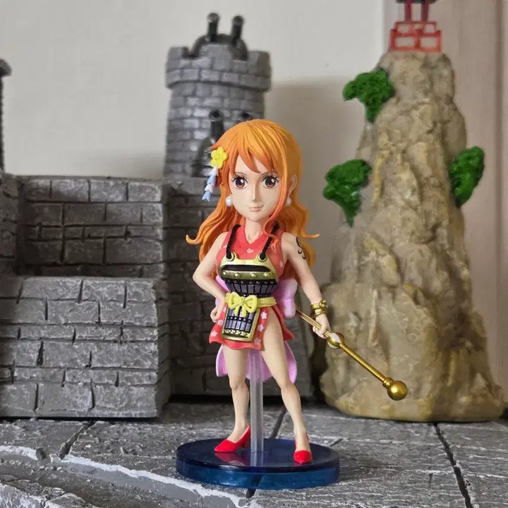 [BUNJANG] YZ One Piece World Collectable Figure Resin Nami / YZ 원피스 월콜 레진 나미 팝니다.