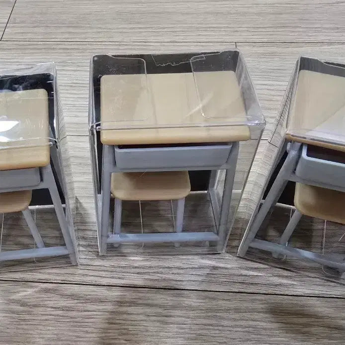 [BUNJANG] Look Up Noodle Stopper Desk &amp; Chair Set / 새상품 ) 룩업 누들스토퍼 피규어 책상+의자 세트