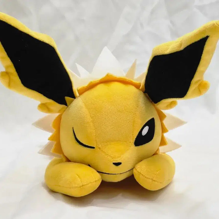[BUNJANG] Banpresto Pokemon Mecha Mozu Napping Ver. Jolteon Plush / 포켓몬스터 반프레스토 메챠모후굿토 낮잠ver 이브이즈 쥬피썬더 인형 판매합니다