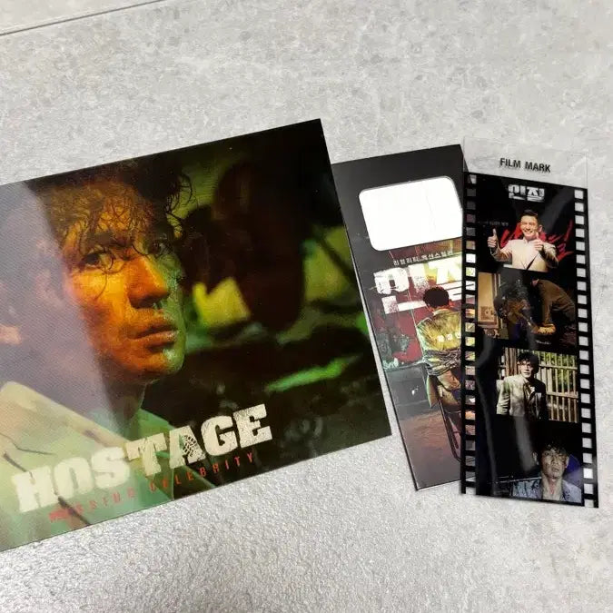 [BUNJANG] Hostage (2021) Film Mark &amp; Lenticular Card Bundle Set / 영화 인질 필름마크,렌티큘러 카드(일괄)