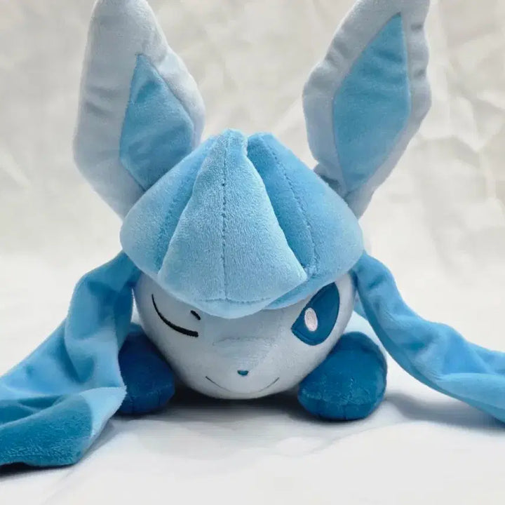 [BUNJANG] Banpresto Pokemon Mechamofu Sleeping Ver. Glaceon Plush Doll / 포켓몬스터 반프레스토 모후굿토 낮잠ver 이브이즈 글레이시아 인형 판매합니다