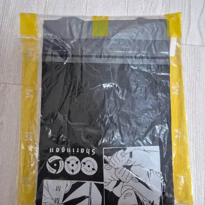 [BUNJANG] SPAO Naruto Collaboration Itachi Sasuke Short-Sleeve T-Shirt (M) / 스파오 나루토 콜라보 이타치 사스케 반팔 티셔츠 M