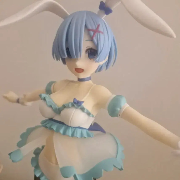 [BUNJANG] Re:Zero Rem Bunny Girl Figure &amp; Stray Cat Overrun Figure Bundle Set / (일괄)리제로 렘 피규어 바니걸 고전 미소녀 피규어 처분 길잃은 고양이 오버런