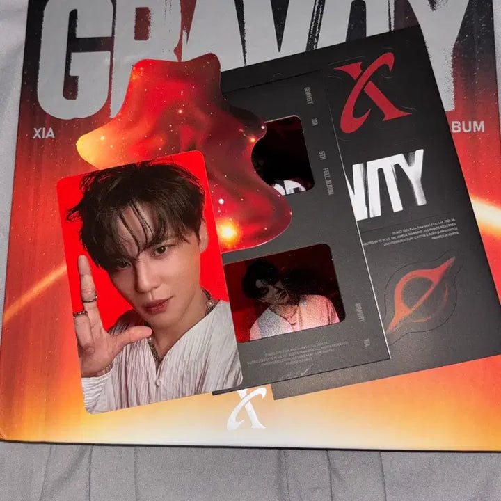 [BUNJANG] Kim Junsu Gravity Orbit Version Album Photocard Included / 김준수 그래비티 orbit 버전 포카포함 개봉앨범