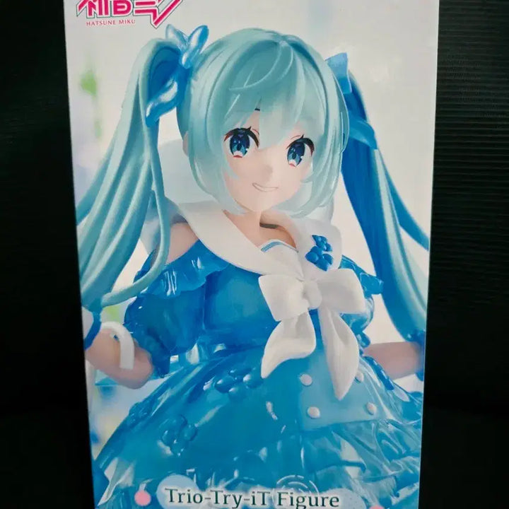 [BUNJANG] Hatsune Miku Trio-Try-iT Rainydance Figure (Sealed) / (미개봉) 하츠네 미쿠 Trio-Try-iT 피규어 레인니댄스