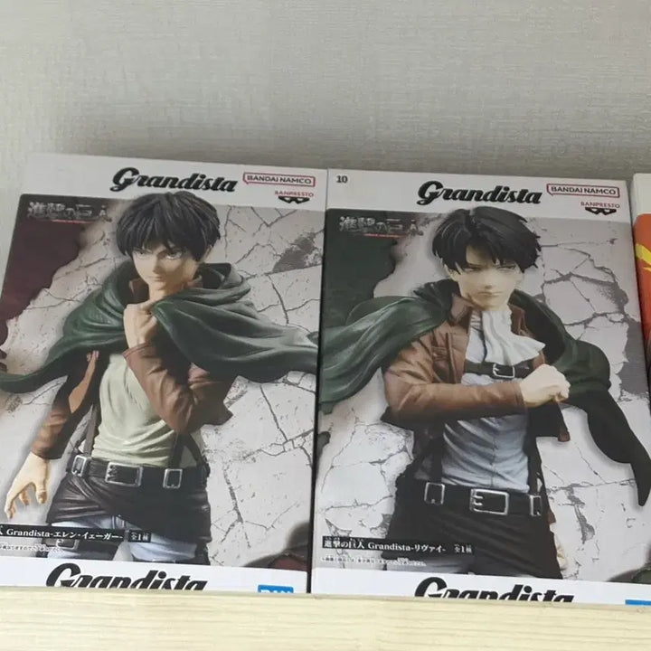[BUNJANG] Attack on Titan Levi Eren Bundle / 진격의 거인 리바이 에렌 일괄
