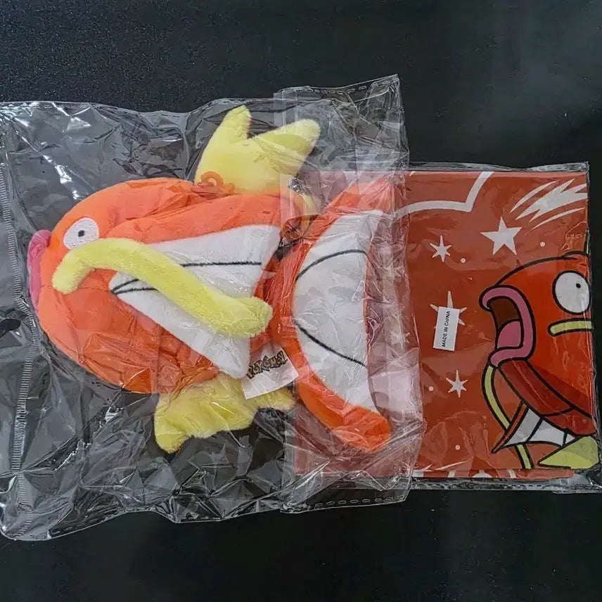 [BUNJANG] Pokemon Starlight Paradise Magikarp Bandana Cup Holder Bundle Set / 포켓몬 별빛낙원 잉어킹 반다나 컵홀더 일괄