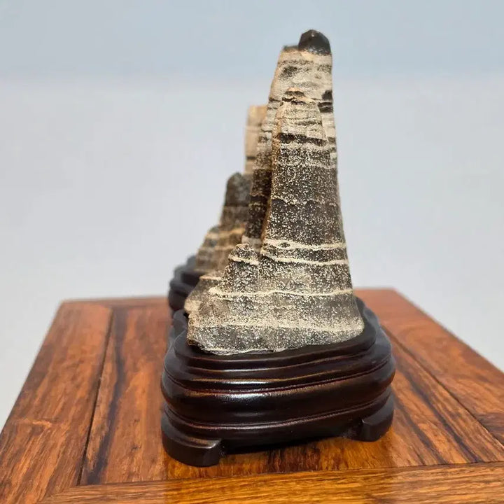 [BUNJANG] Mountain Landscape Viewing Stone / 26081802 웅장한 산세가 멋진 산수경석 작품석 수석 팝니다