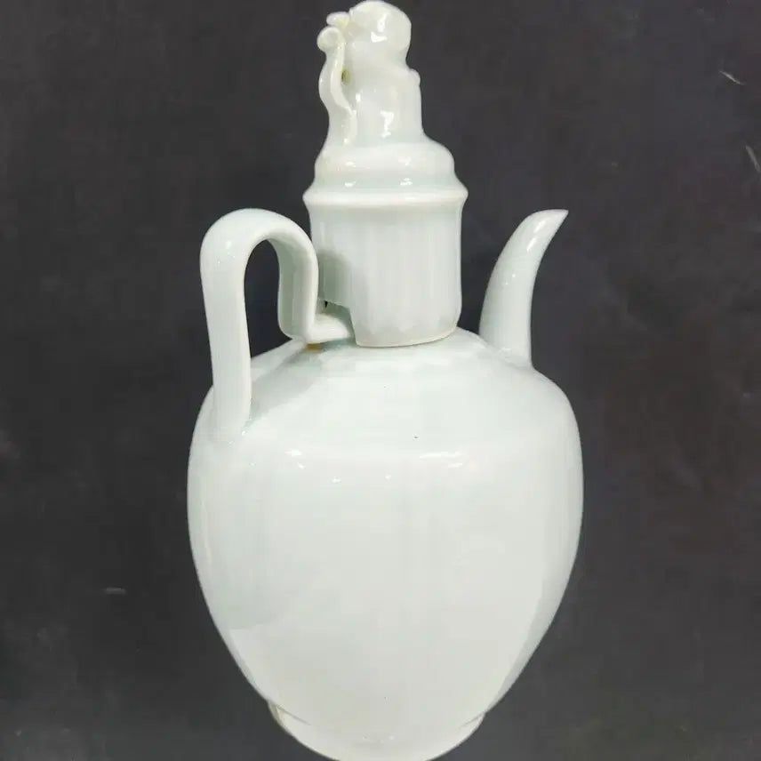 [BUNJANG] Song Dynasty Celadon Ware (Yingqing Glaze) Animal-Shaped Ewer / 중국도자기               송대 청백자(영청유)서수형 집호