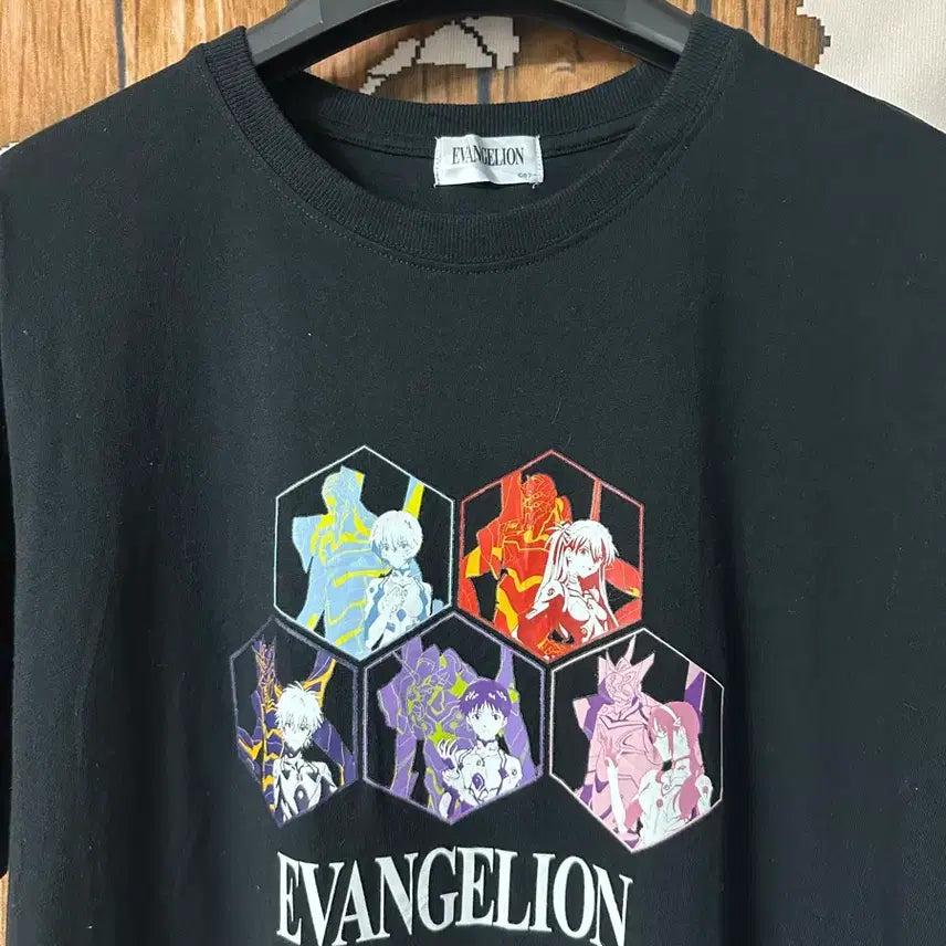 [BUNJANG] Evangelion Japanese Edition Pilot &amp; EVA Unit Graphic T-Shirt Black / 에반게리온 일본판 파일럿 &amp; EVA 유닛 그래픽 반팔티 블랙