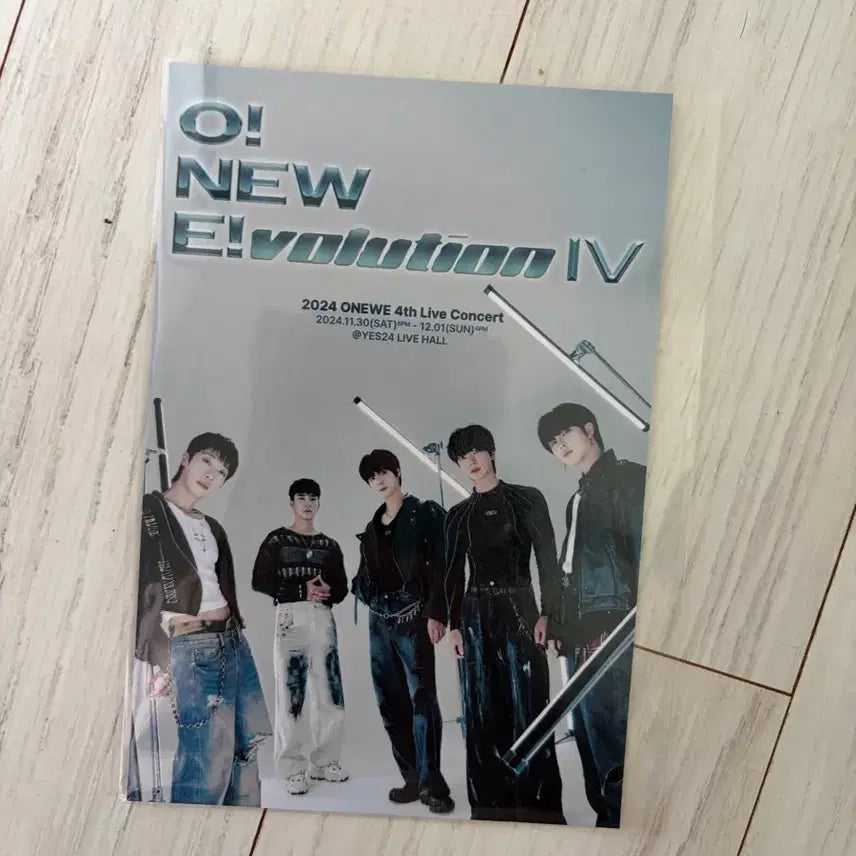 [BUNJANG] ONEWE Onewal Entry Photocard + Postcard Set / 원위 오뉴블 입장포카 + 엽서
