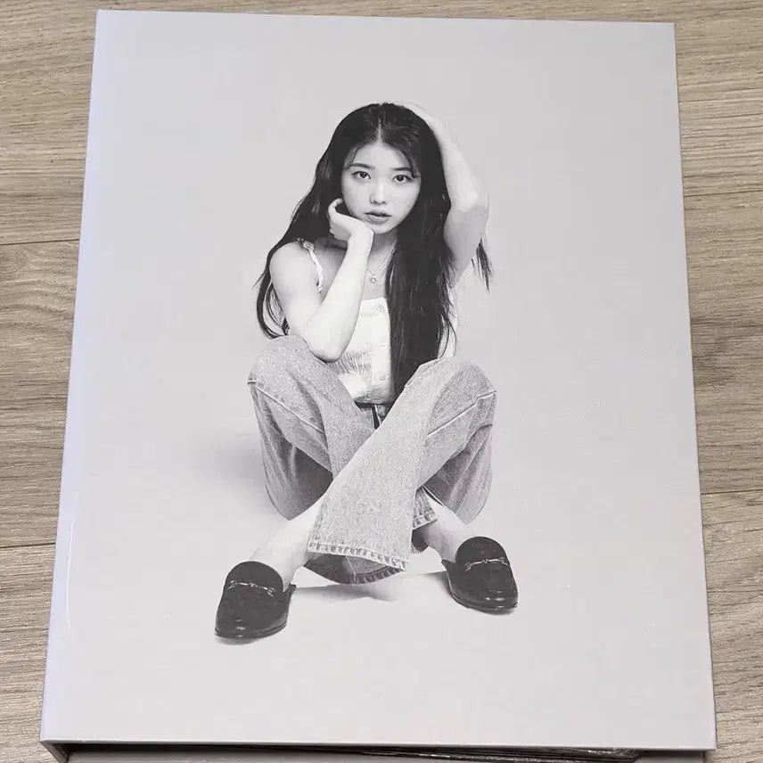 [BUNJANG] IU April Binder / 아이유 에이프릴 바인더