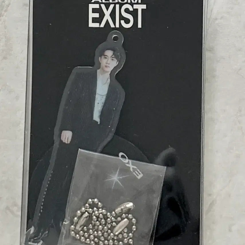[BUNJANG] EXO D.O. EXIST Acrylic Stand Keyring / EXO 디오 EXIST 아크릴 스탠드 키링