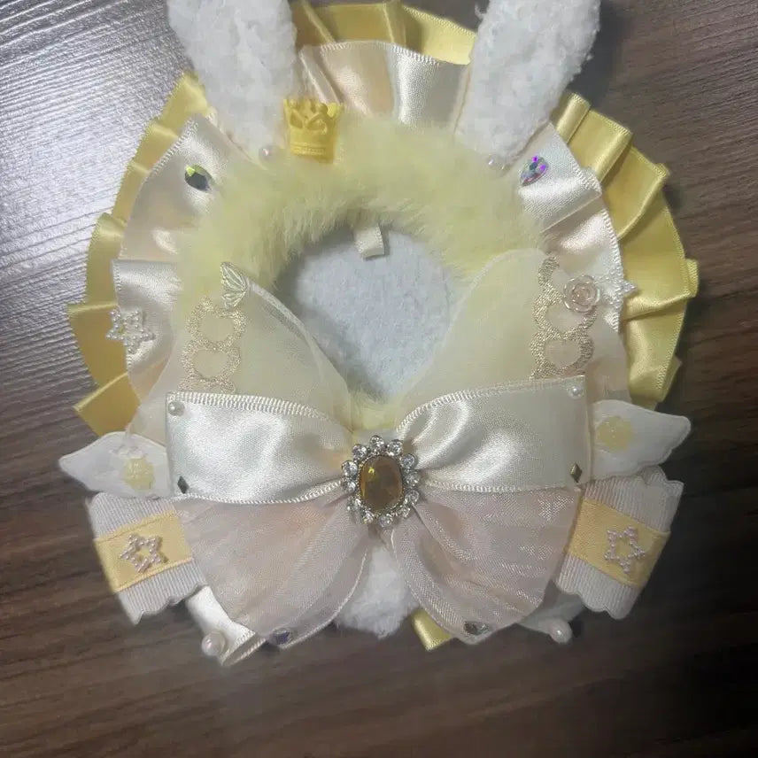 [BUNJANG] Rosette Can Badge Brooch - Rabbit Ears &amp; Yellow Ribbon Design / 로제트 캔뱃지 브로치 굿즈 오타쿠 덕질 애니 이타백 앙스타 오시 최애 토끼 노랑