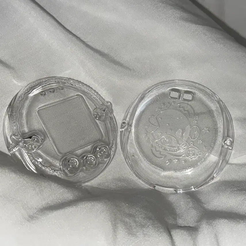 [BUNJANG] Tamagotchi Uni Aurora Pink Bundle with Protective Case / 급전)) 상태 최상 다마고치 유니 오로라 핑크+보호 케이스