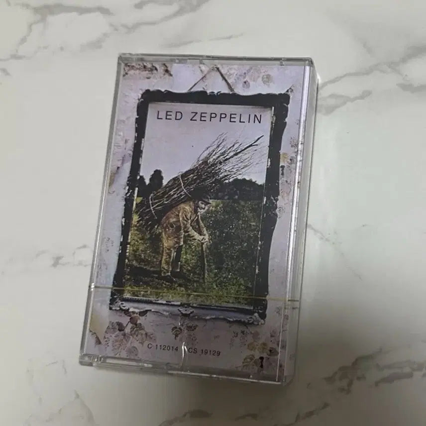 [BUNJANG] Led Zeppelin Led Zeppelin IV Limited Edition Cassette Tape (Sealed) / 레드 제플린 Led Zeppelin IV 카세트 테이프