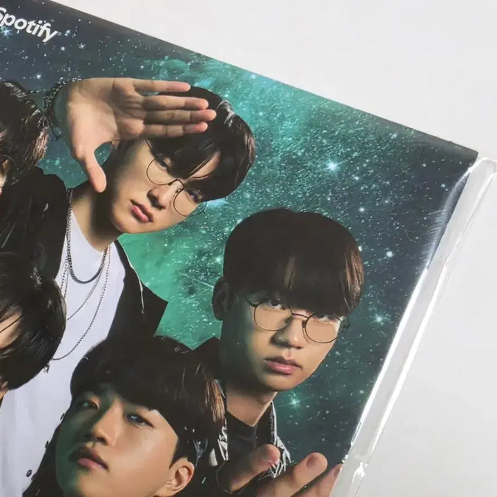 [BUNJANG] T1 Homeground Spotify T1 Stars CD + Group Photocard Bundle Set / T1 티원 홈그라운드 홈그 스포티파이 티원스타즈 CD + 단체 포카 판매