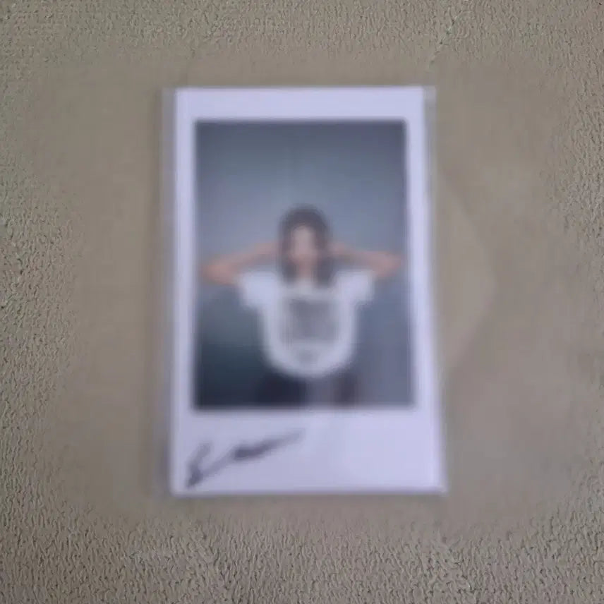 [BUNJANG] (G)I-DLE Soyeon Signed Polaroid / 여자아이들 아이들 소연 친필 싸인 폴라 폴라로이드 판매합니다.