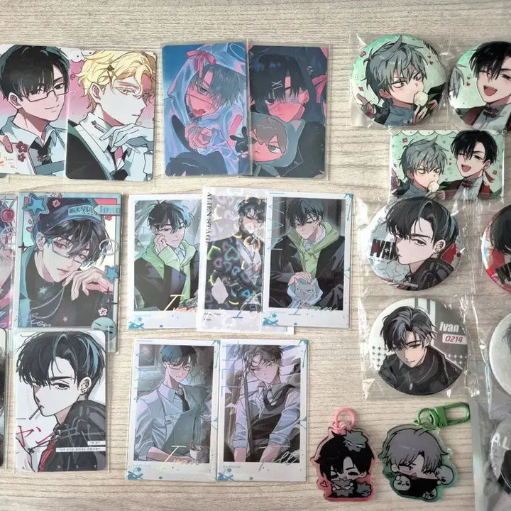 [BUNJANG] Alien Stage ACStage Unofficial Photocard &amp; Sealed Can Badge Bundle Set / 에일리언 스테이지 에이스테 비공굿 포카 캔뱃지 일괄