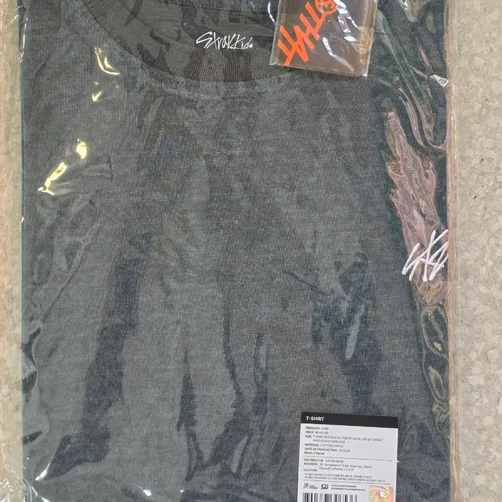 [BUNJANG] Stray Kids DESSERT T-Shirt (Photocard Included) / (포카포함) 스트레이키즈 디스앤뎃 팝업 반팔티