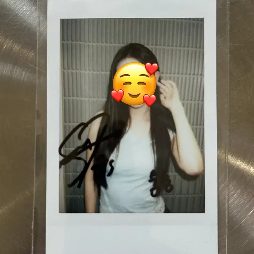 [BUNJANG] TripleS Soomin Signed Polaroid / 트리플에스 수민 (숨숭 낙서) 싸인폴라로이드