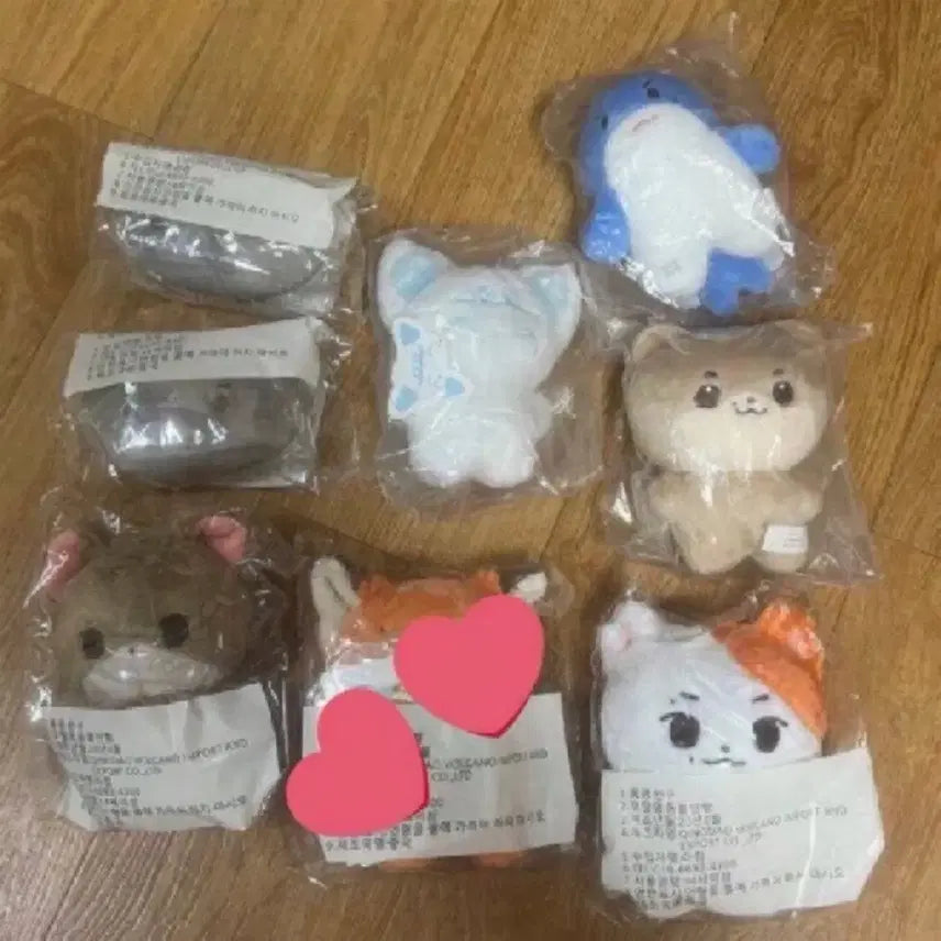 [BUNJANG] MONSTA X Kihyun Doll Bundle Set / (배포 2.7)몬스타엑스 기현 인형 일괄 양도