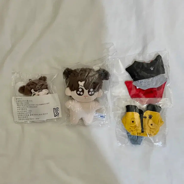 [BUNJANG] Jungkook "Jolly-Ddugi" &amp; "Kkuk-Ddugi" 7cm/10cm Dolls with "Euphoria" Outfit Bundle / 정국 인형 졸려 뚜기 + 꾹뚜기 + 유포리아 옷 방탄 비공굿 jk