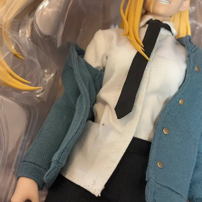 [BUNJANG] ThreeZero FigZero Power Chainsaw Man Figure / 쓰리제로 파워 풀박스 체인소맨