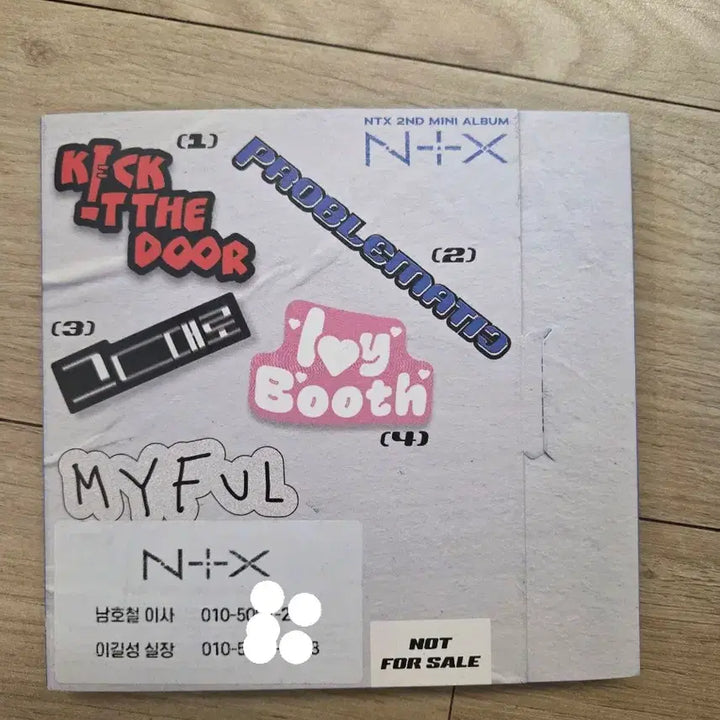 [BUNJANG] NTX Hold X 2nd Mini Album Autographed Photocard / NTX Hold X 엔티엑스 2집 미니 비매앨범 친필싸인 포카 kpop 아이돌