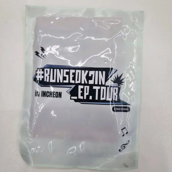 [BUNJANG] BTS Jin Runseokjin Cat Raincoat Bundle Set / bts진 런석진 고양 얼굴우비 runseokjin +아미존포카