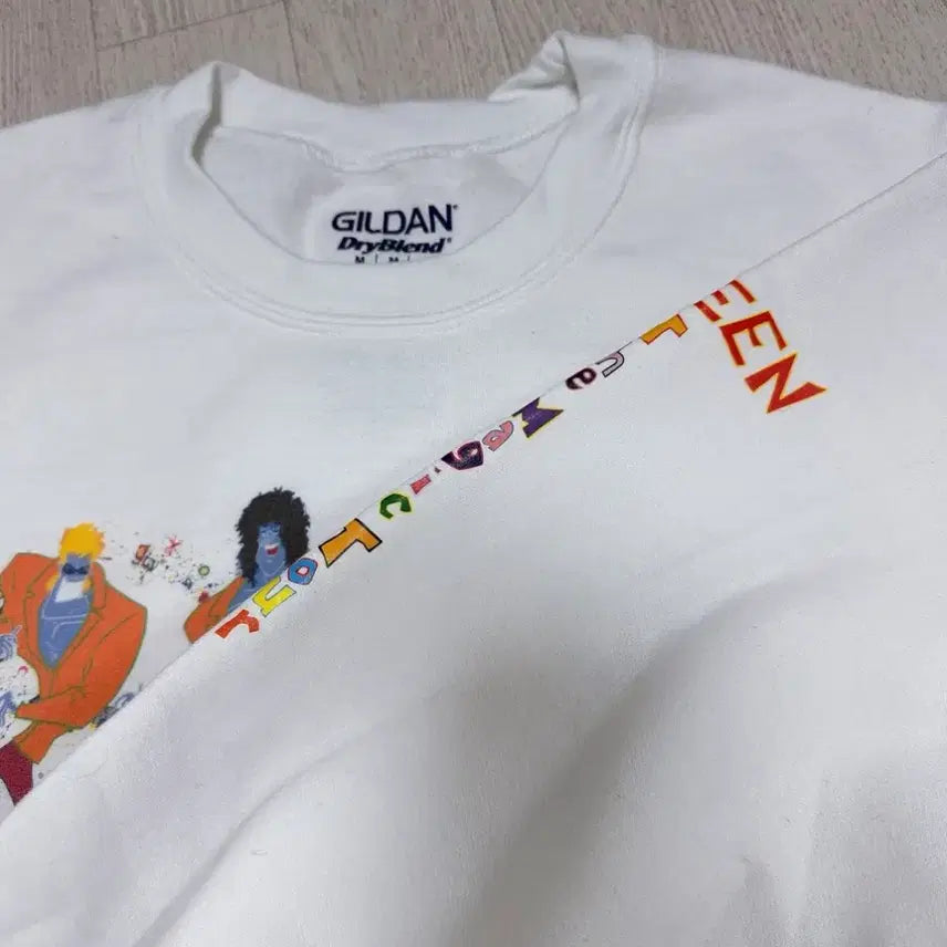 [BUNJANG] Queen Band Logo Sweatshirt Medium New / 퀸 굿즈 맨투맨티 m사이즈 새상품