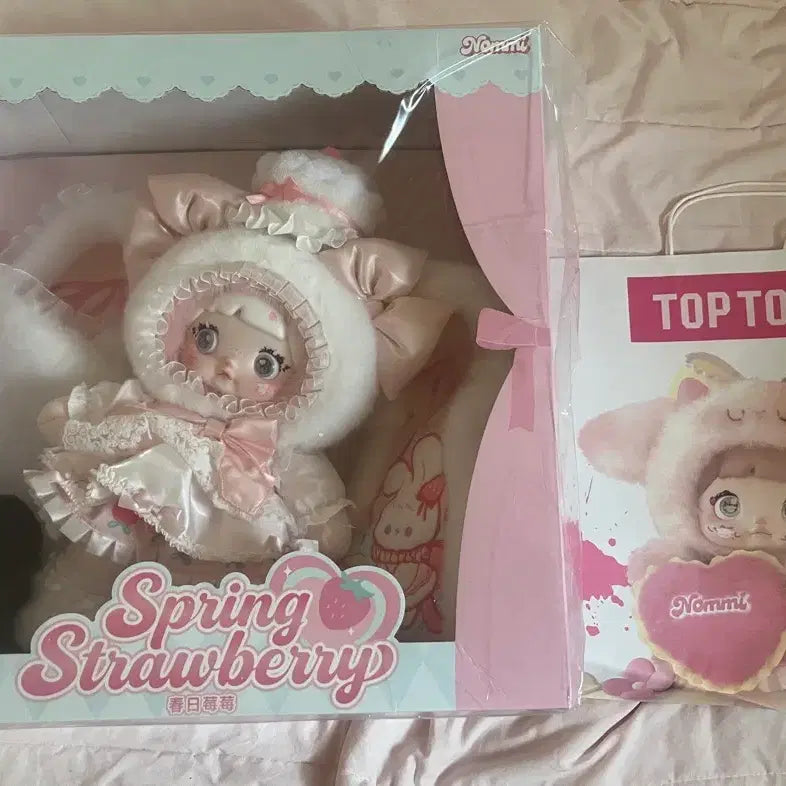 [BUNJANG] Nomi Japan Limited Edition Spring Strawberry 400% Bearbrick / (오늘만 최저가 판매)노미 일본 한정판 스프링 스트로베리 400% 인형 봄딸기