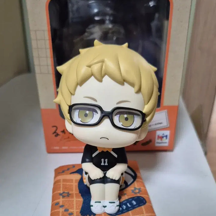 [BUNJANG] Tsukishima Kei Sportswear Look-Up Cushion Set / 츠키시마 피규어 운동복 룩업 방석 포함