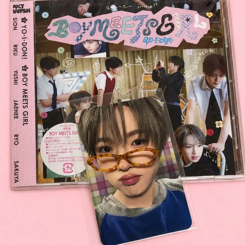 [BUNJANG] NCT WISH Boy Meets Girl Sakuya Photocard (First Press Limited Glasses) / 엔시티 위시 요이동 요이돈 보이미츠걸 사쿠야 개인반 보밋걸 초회한정 안경 포카