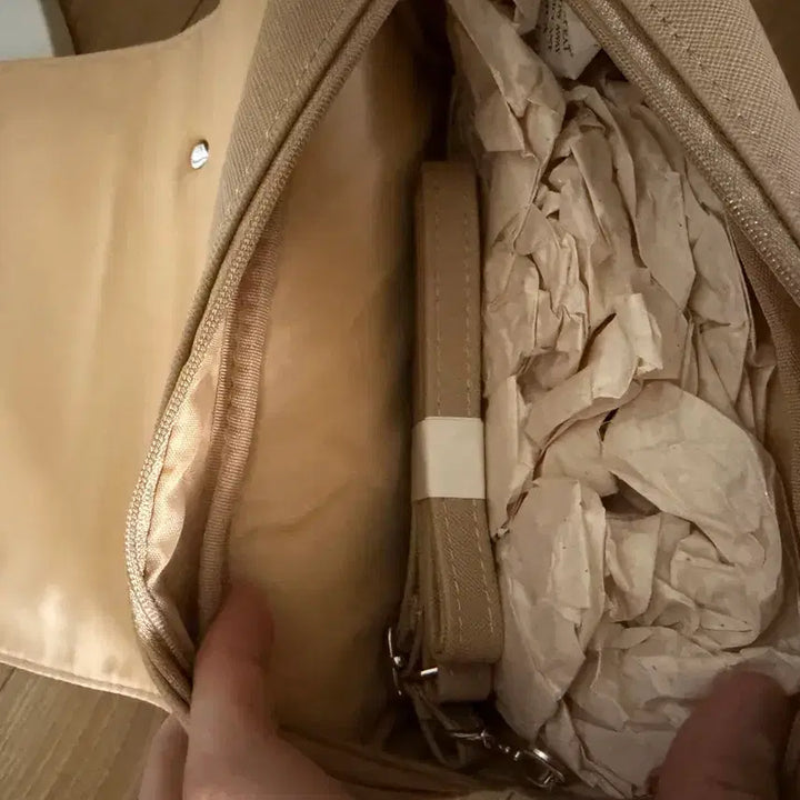 [BUNJANG] Chiikawa Nanka Kimochi Compact Crossbody Bag / 치이카와 먼작귀 컴팩트 크로스백