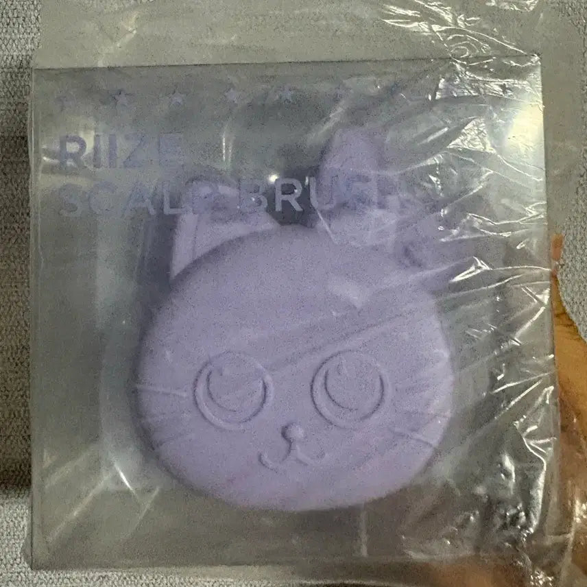 [BUNJANG] RIIZE Wonbin Scalp Brush TOYANGDEOK Lucky Draw Photocard (POB) - Sealed / 라이즈 원빈 스칼프 브러쉬 토냥덕 + 5만 특전 포카 원빈 미개봉