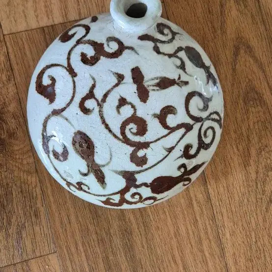 [BUNJANG] Buncheong Ware Celadon Jar with Lotus and Grapevine Design / 분청 연당초문 자라병
