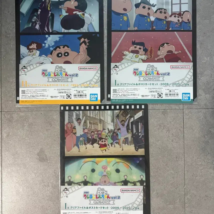 [BUNJANG] Crayon Shin-chan Ichiban Kuji Cinema Clear File &amp; Postcard Set / 짱구 제일복권 H,I상 클리어파일&amp;엽서세트 일괄