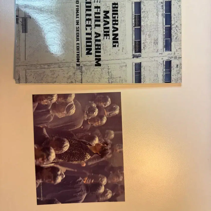 [BUNJANG] BIGBANG 0.TO.10 Concert Photobook + Sticker Set (Daesung Postcard) / 빅뱅 0to10 포토북 + 스티커
